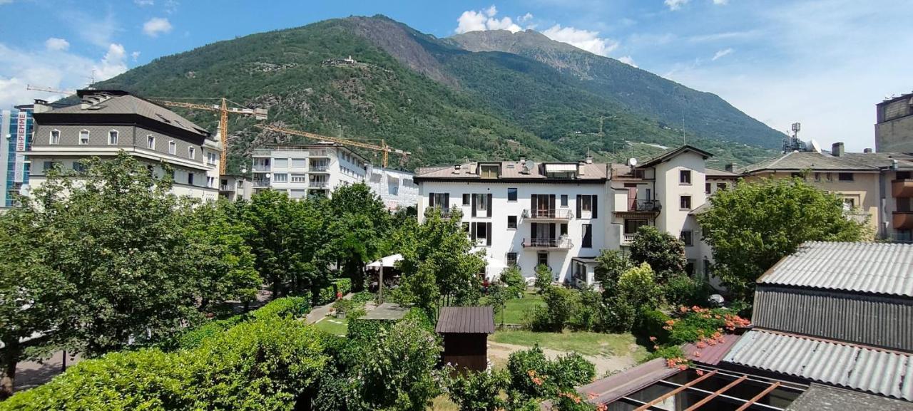 Bernina Station Center Apartment - Tirano Exteriör bild