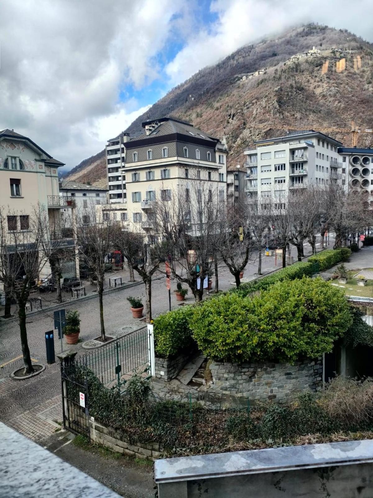 Bernina Station Center Apartment - Tirano Exteriör bild