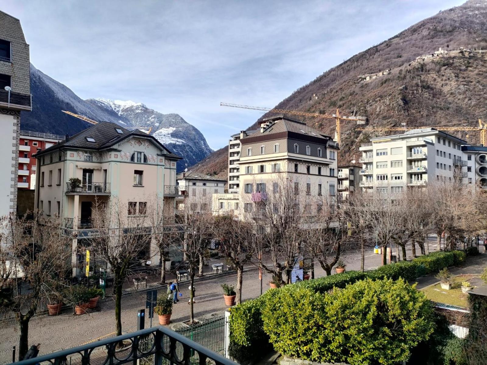 Bernina Station Center Apartment - Tirano Exteriör bild